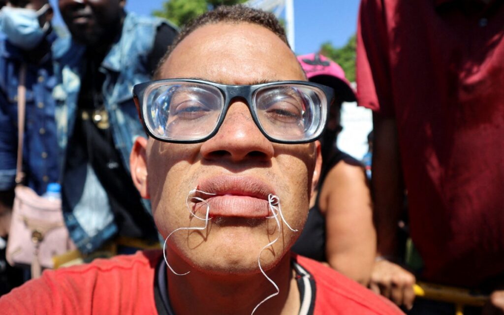 Reprueba INM que migrantes atenten contra su integridad física | Video