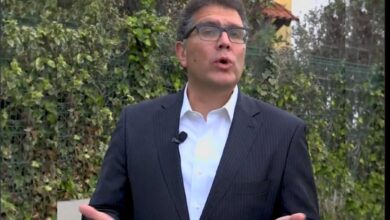 Ríos Piter renuncia a la UDLAP, dice que hay condiciones para volver a clases
