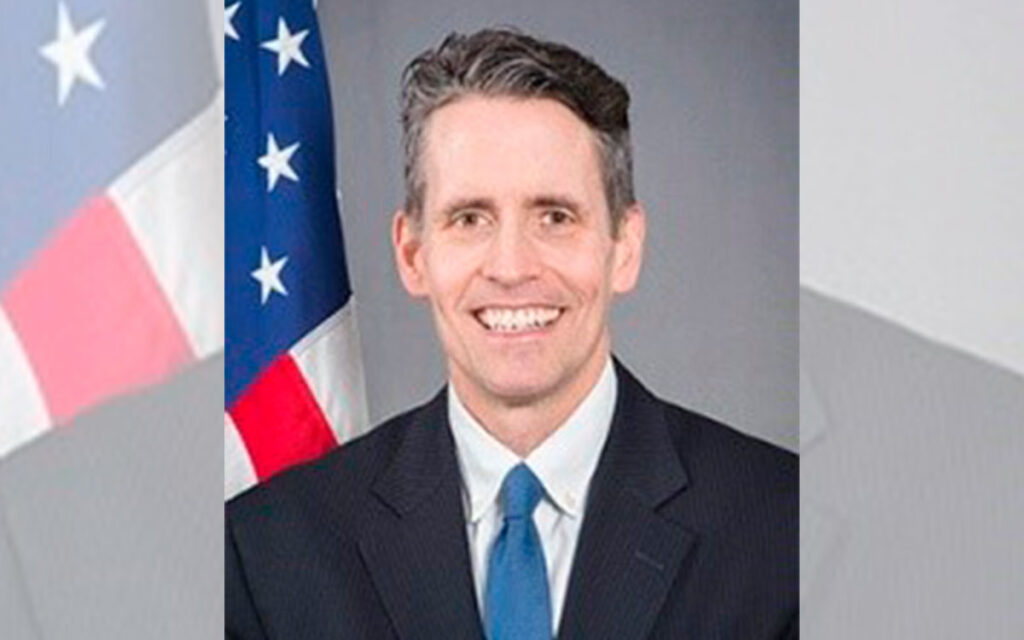 Rusia expulsa al embajador adjunto de EU, Washington responderá: agencia RIA