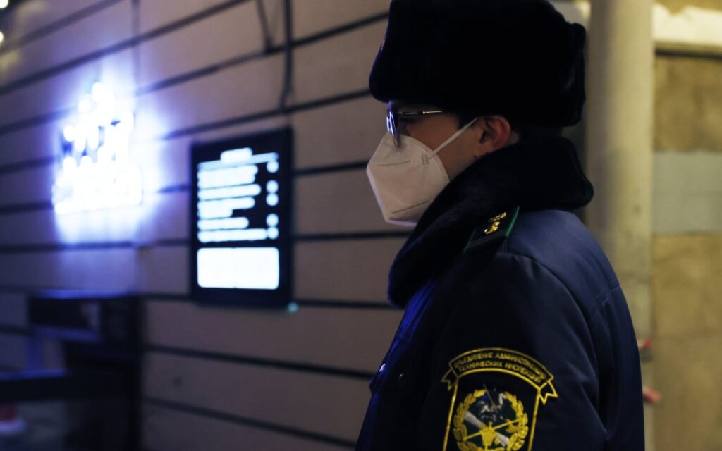 Rusia registra récord al rebasar los 170 mil casos de Covid-19 en un día