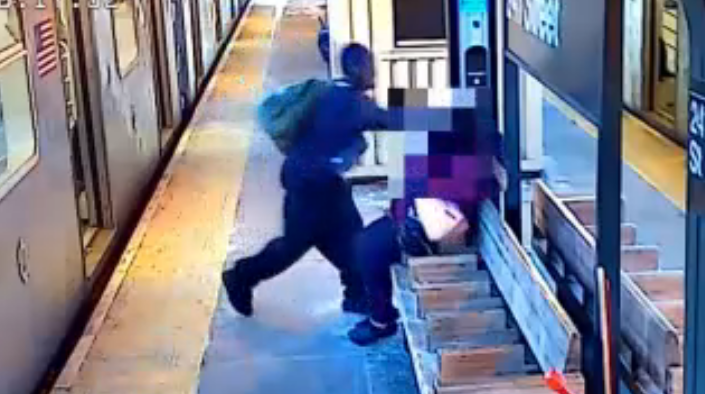 Sospechoso unta heces humanos en el rostro de una mujer mientras esperaba el metro en El Bronx
