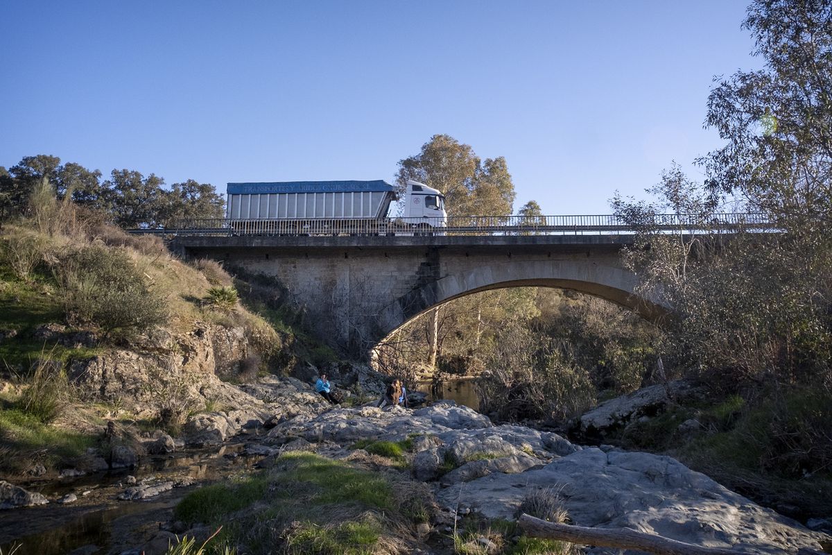 Toneladas de basura tóxica rumbo a España: así es el intenso tráfico de residuos peligrosos importados