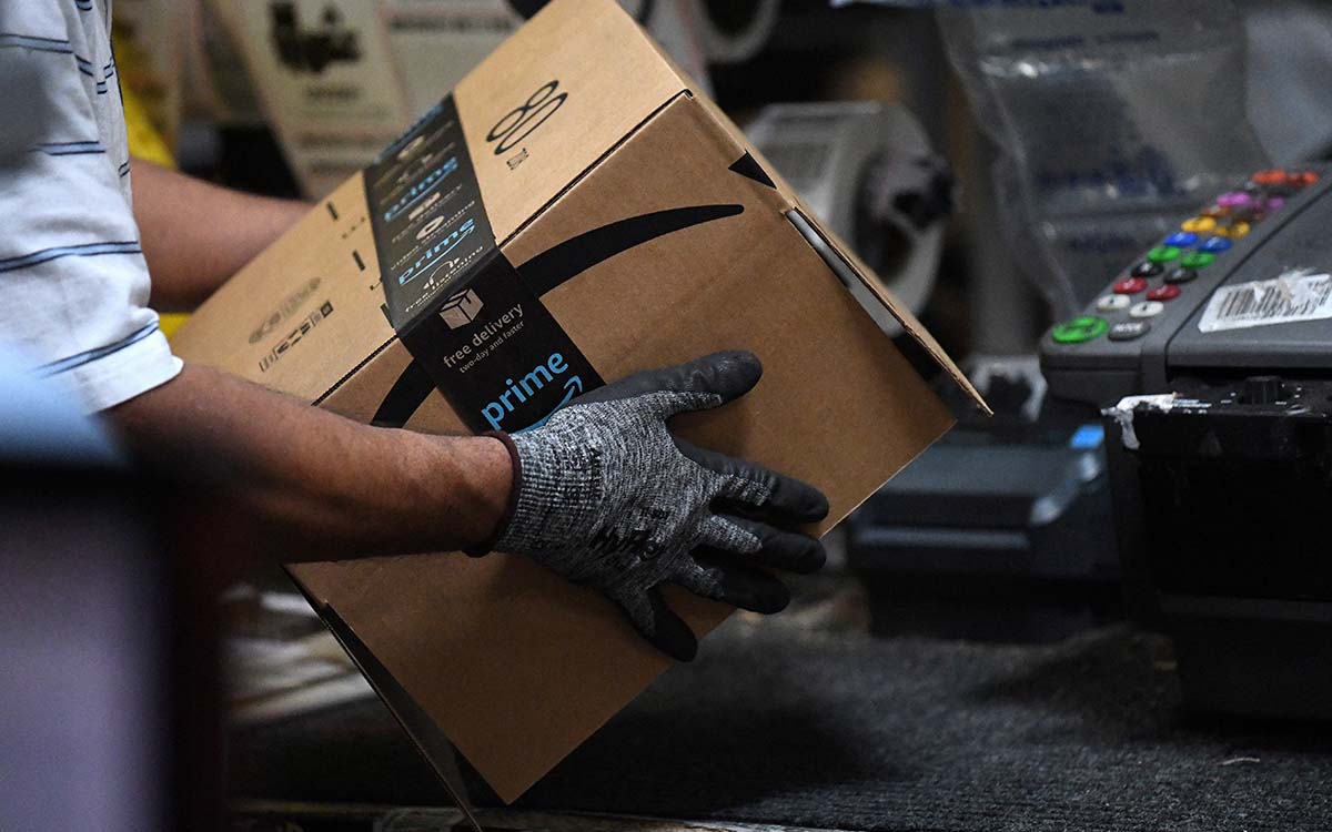Trabajadores de Amazon deberán estar vacunados para recibir incapacidad pagada