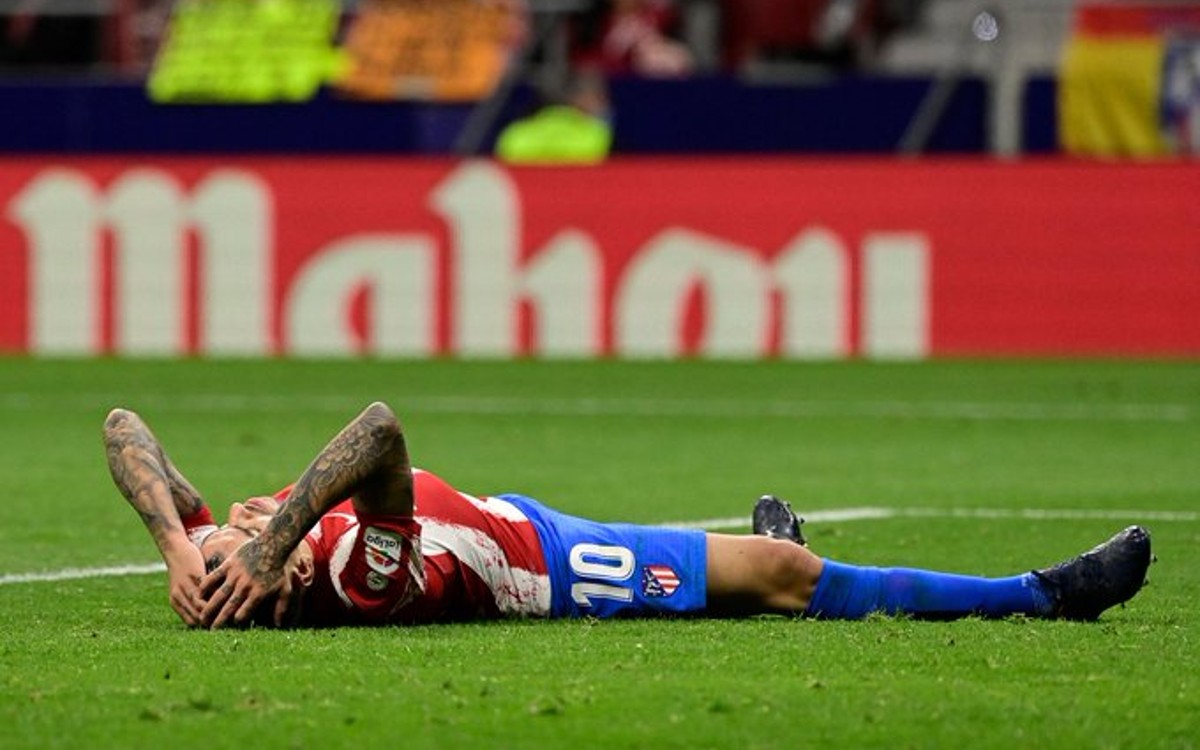 Tropiezan Colchoneros en el Wanda Metropolitano | Video