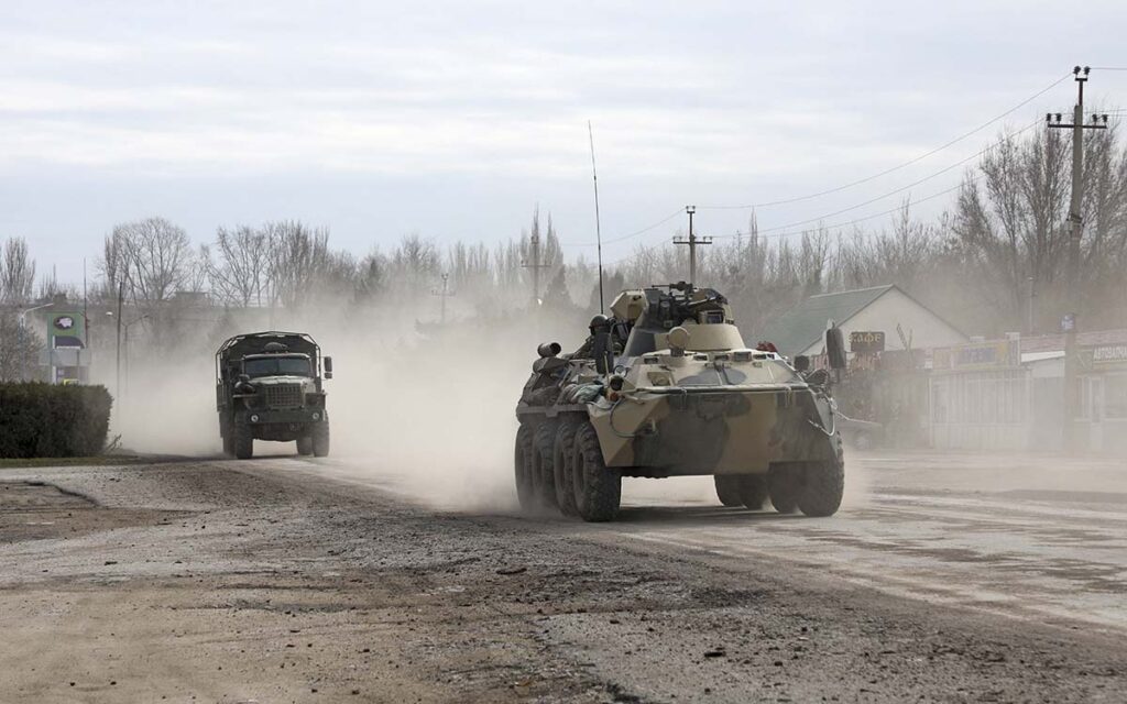 Ucrania pide ayuda a la comunidad internacional contra Rusia; reclama 'sanciones devastadoras'