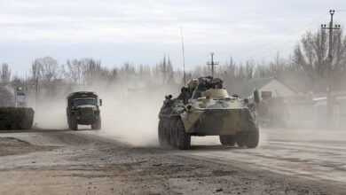 Ucrania pide ayuda a la comunidad internacional contra Rusia; reclama 'sanciones devastadoras'