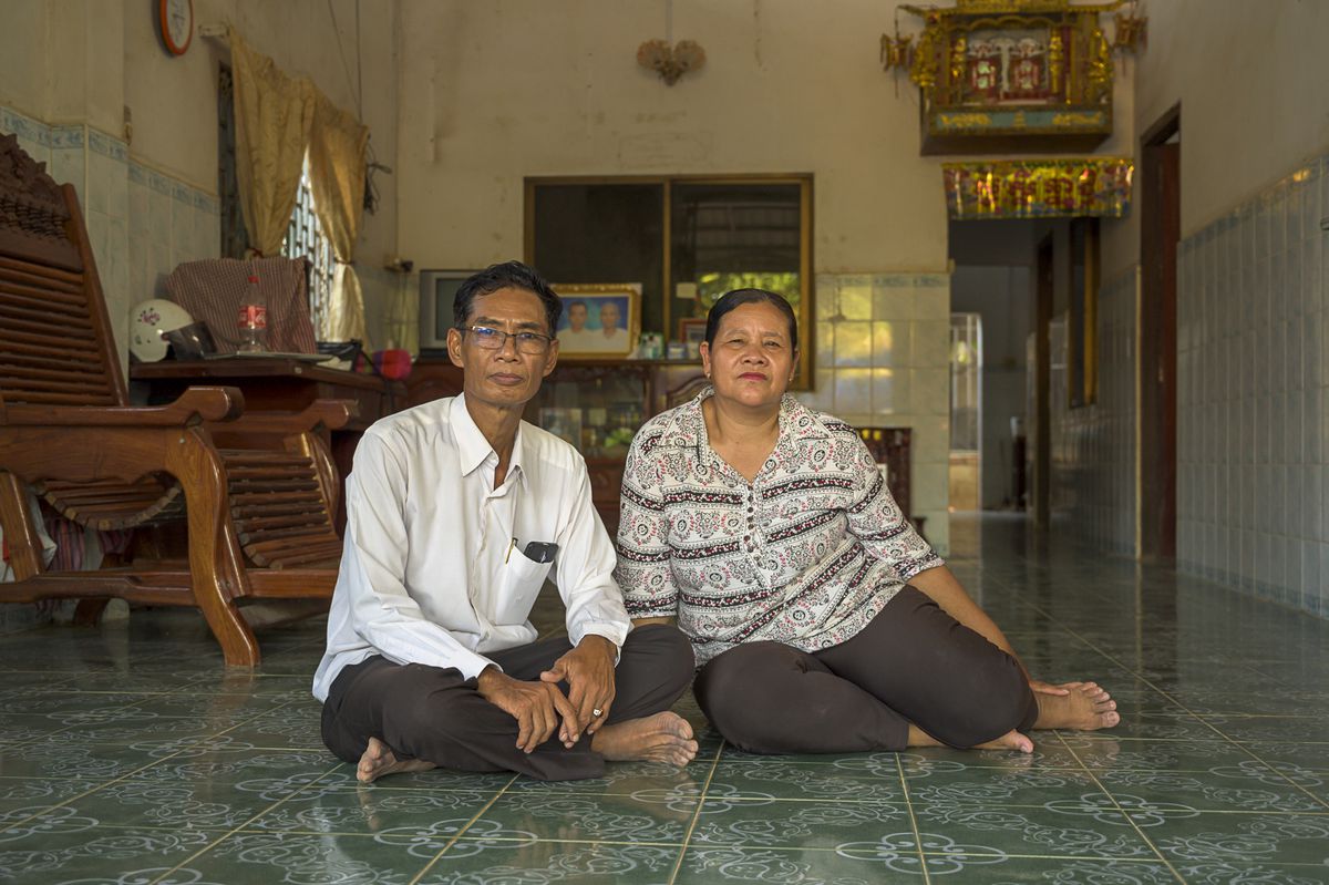 Yoeun y Ros: una historia de amor sin fronteras entre dos refugiados