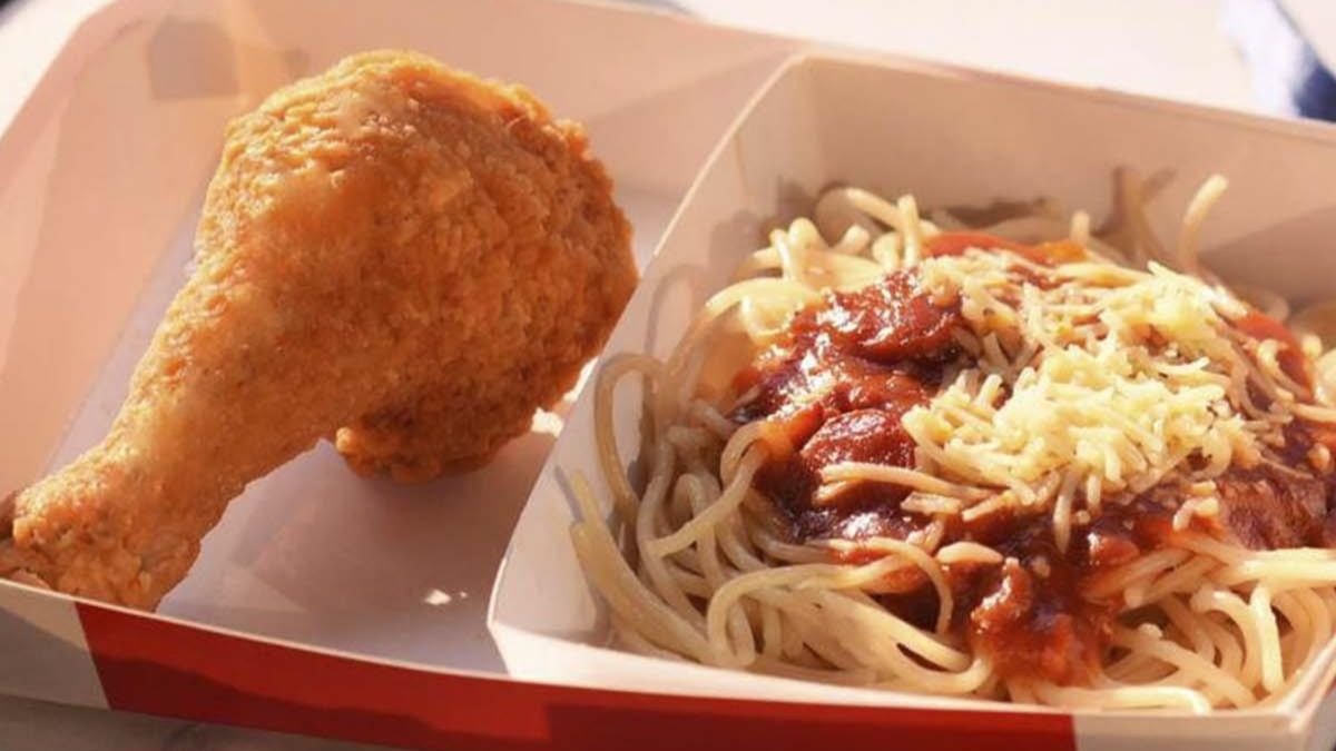 pan con verduras al curry y espaguetis