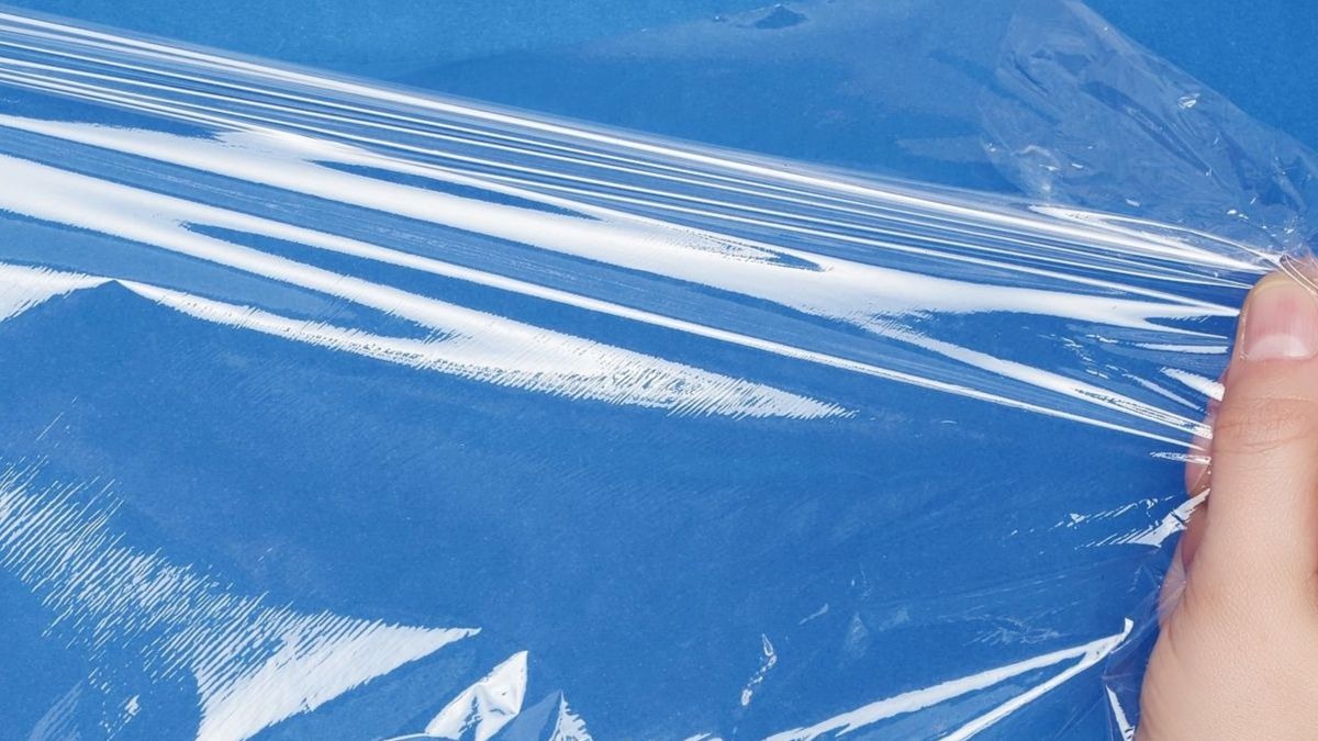 ¿Guardas el papel film en un cajón? No es una buena idea