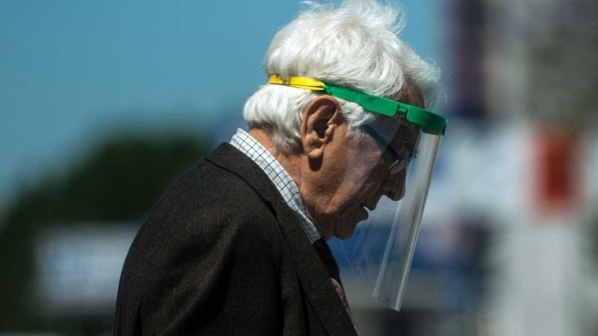 ¿Las pantallas faciales contra el coronavirus son efectivas?