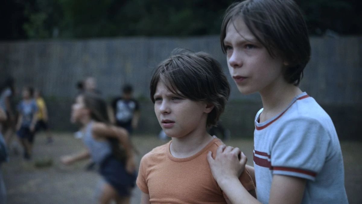 ‘Un pequeño mundo’: el acoso escolar a ras de suelo