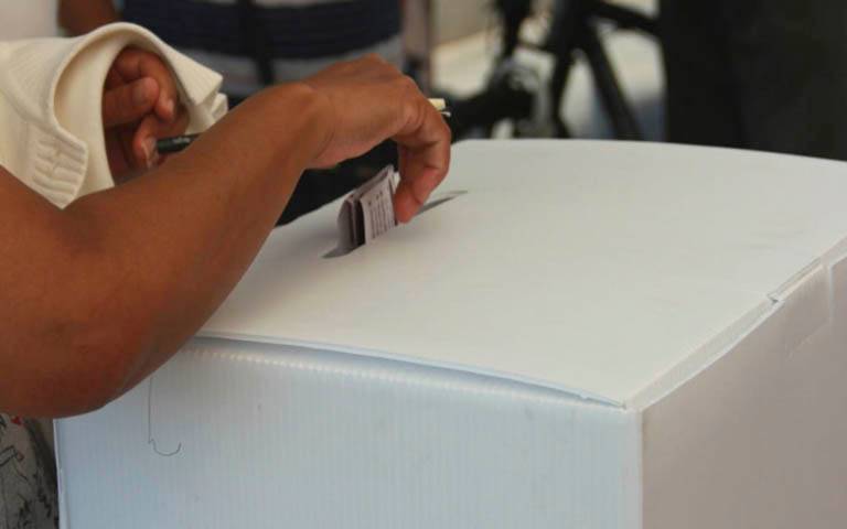 14 diputados de MORENA piden licencia para promover consulta de revocación de mandato