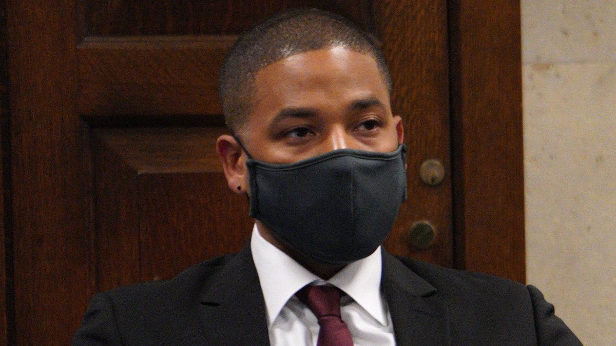 Equipo legal de Jussie Smollett presenta moción de emergencia para sacarlo de la cárcel
