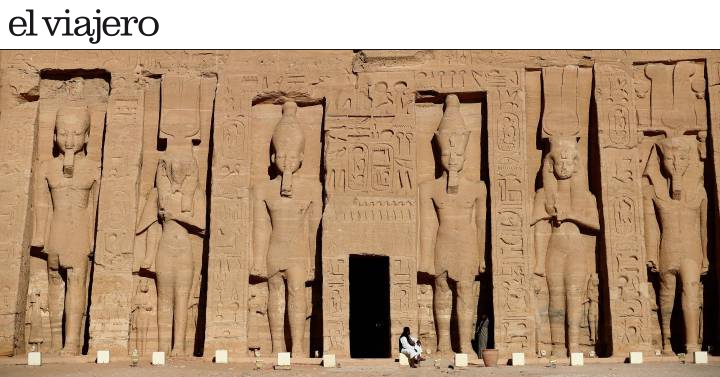 Día y noche en la grandiosa Abu Simbel