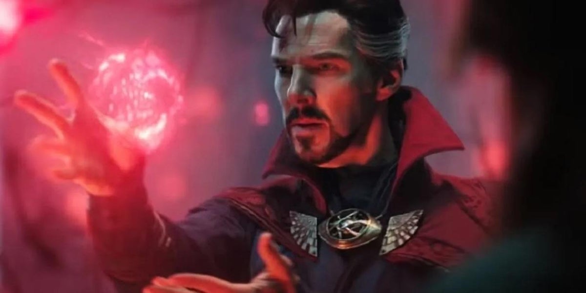 Las proyecciones de Doctor Strange 2 se burlan de la taquilla del fin de semana de apertura masiva