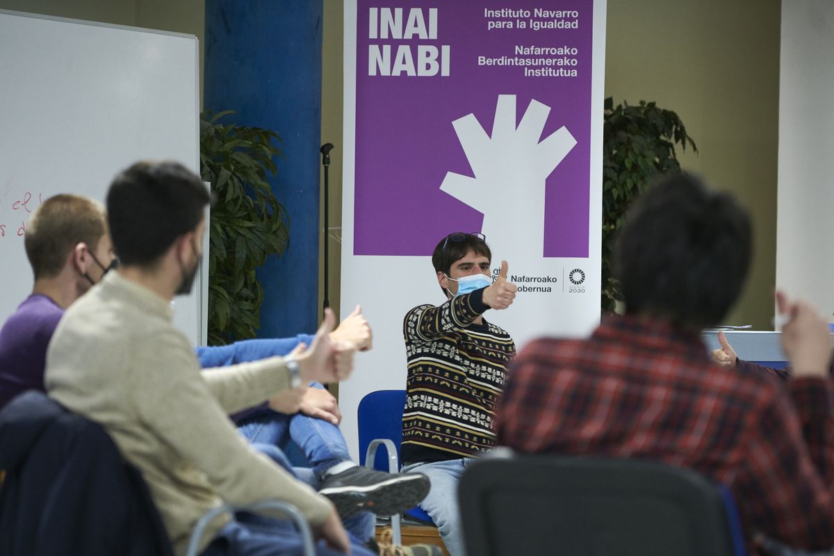 Curso de igualdad para hombres: “Llevo muchos años intentando ser sensible con el feminismo”