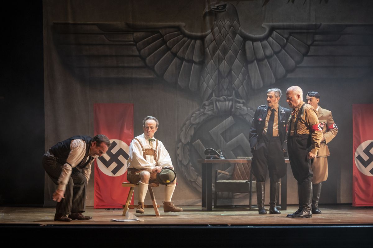 ‘Ser o no ser’: Juan Echanove lleva al teatro la corrosiva película de Lubitsch sobre la invasión nazi de Polonia
