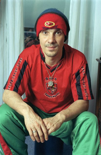 El cantante en abril de 2001 en Ámsterdam. 