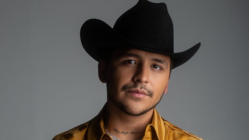 Christian Nodal recibirá el premio Evolución Extraordinaria en los Latin AMAs