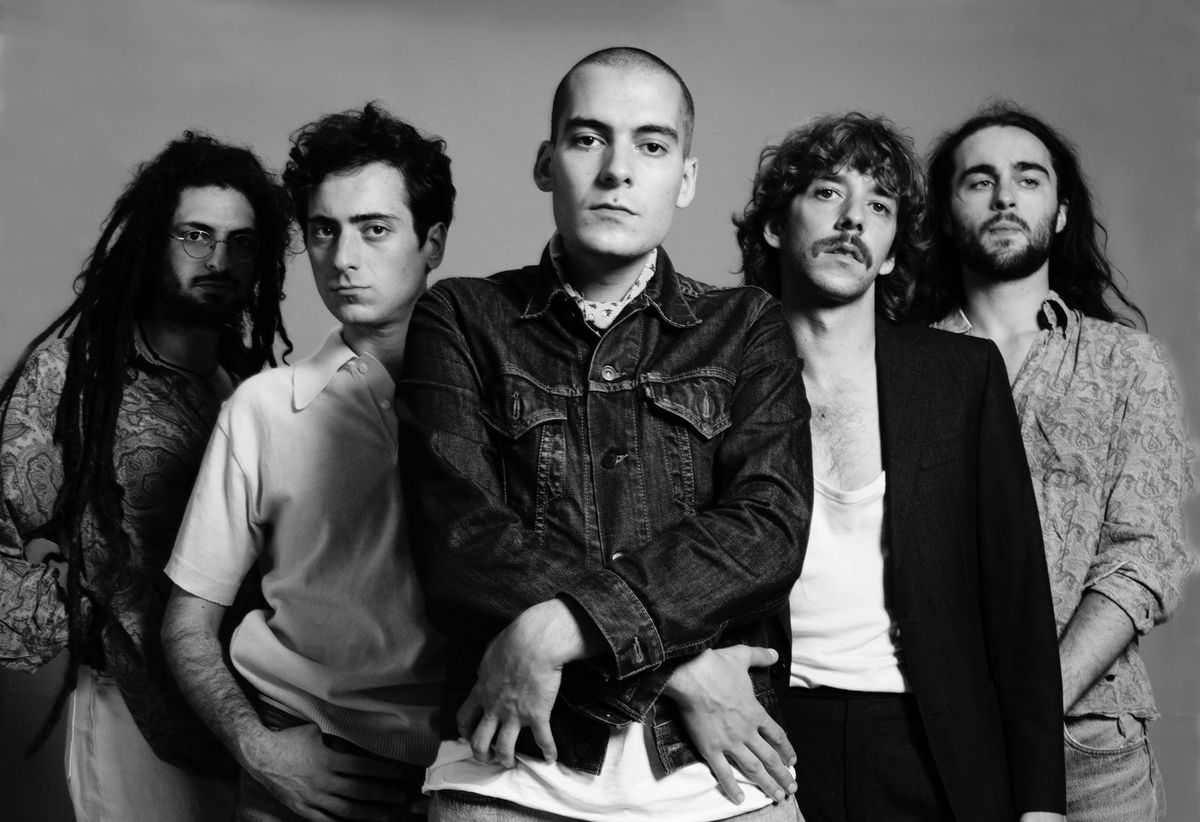 “Son brillantes, son superestrellas”: el grupo creado por dos chicos de La Rioja que ha conquistado al legendario mánager de Oasis