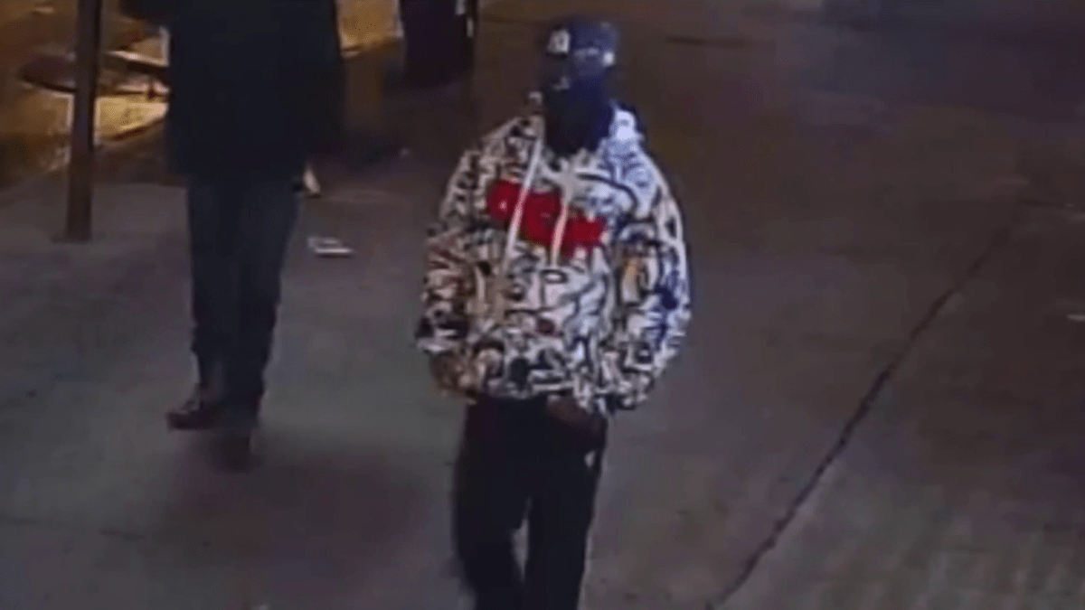 Mujer hospitalizada en Manhattan tras ataque violento e intento de violación