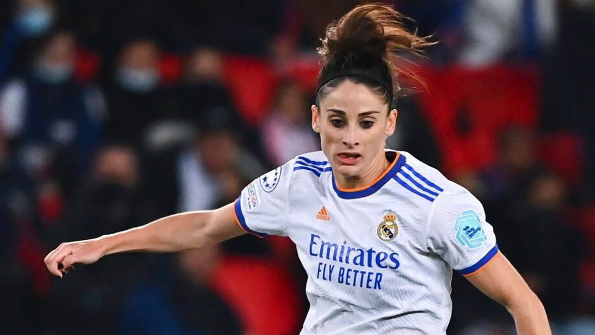 Esther González, carretera y goles