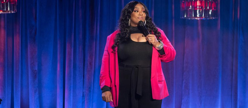 La Sra. Pat Yall quiere escuchar algo loco