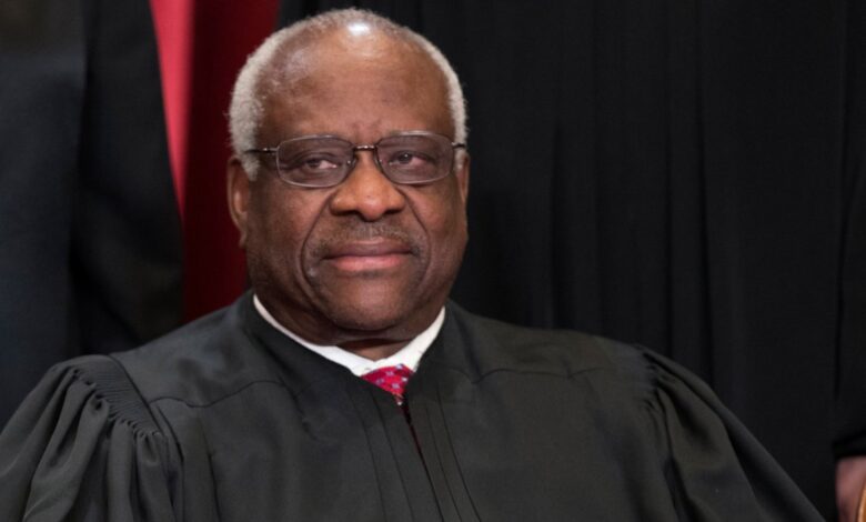 sale del hospital el juez de la Corte Suprema Clarence Thomas