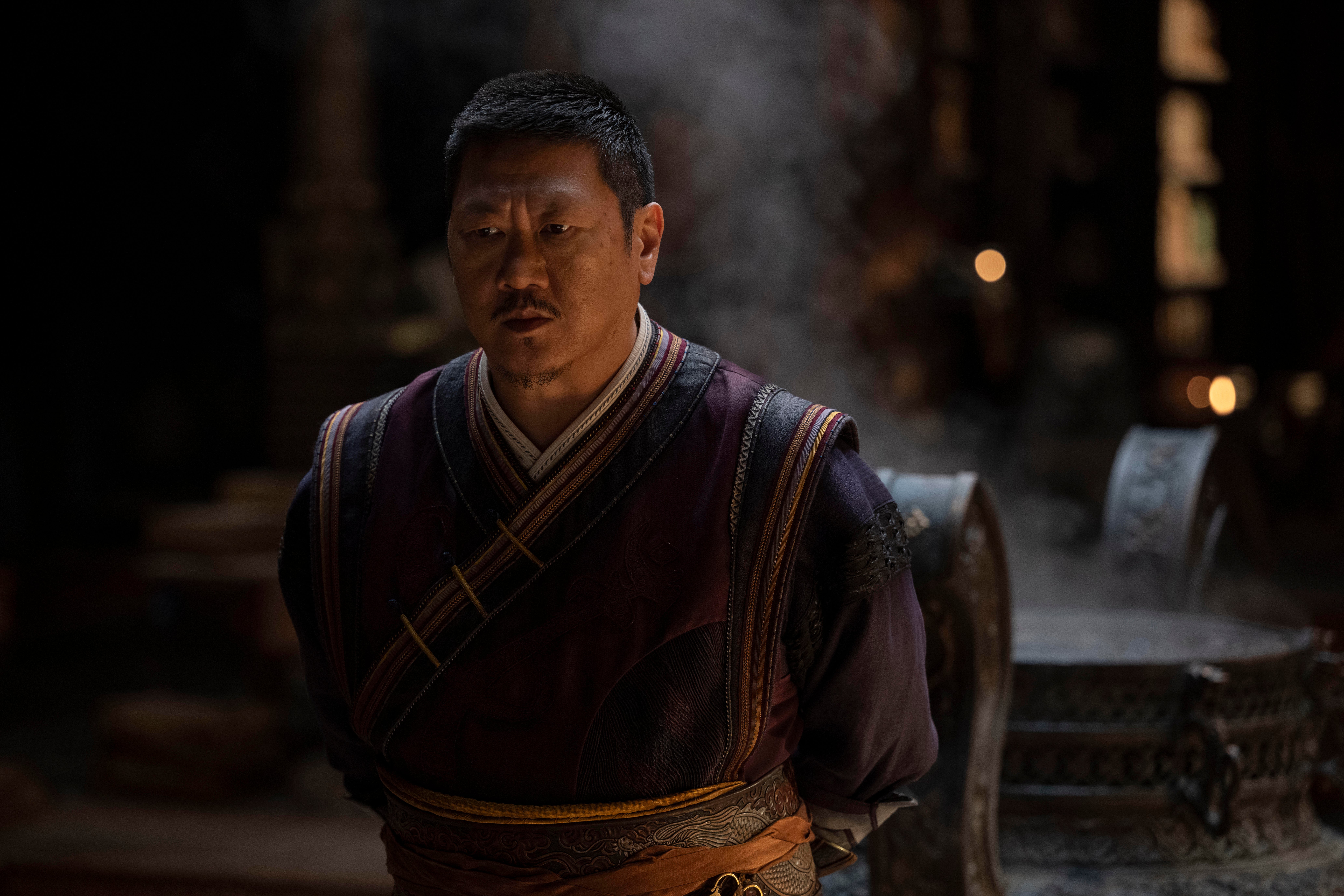 Benedict Wong como Wong en Doctor Strange en el multiverso de la locura