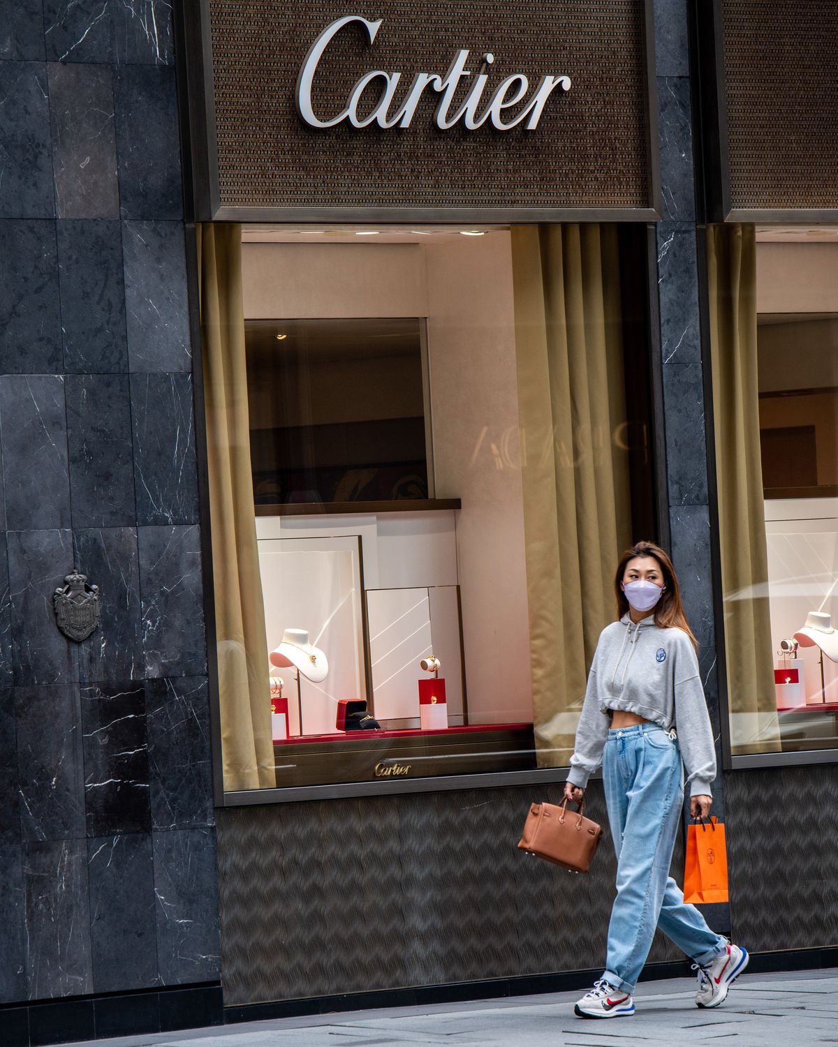 Cartier contra Tiffany: duelo en el lujo más exclusivo entre acusaciones de espionaje industrial