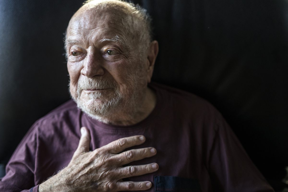 Muere el editor Mario Muchnik, descubridor de Primo Levi y Elias Canetti, a los 91 años