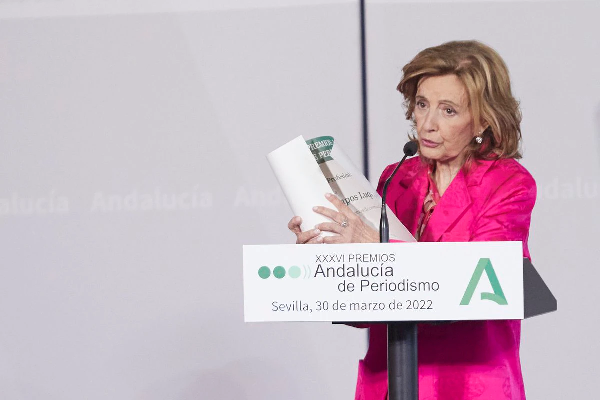 “Este reconocimiento me da la vida”: María Teresa Campos acapara la atención en los Premios Andalucía de Periodismo