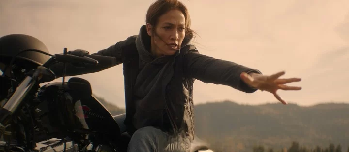 la limpieza de la película de acción de la madre netflix