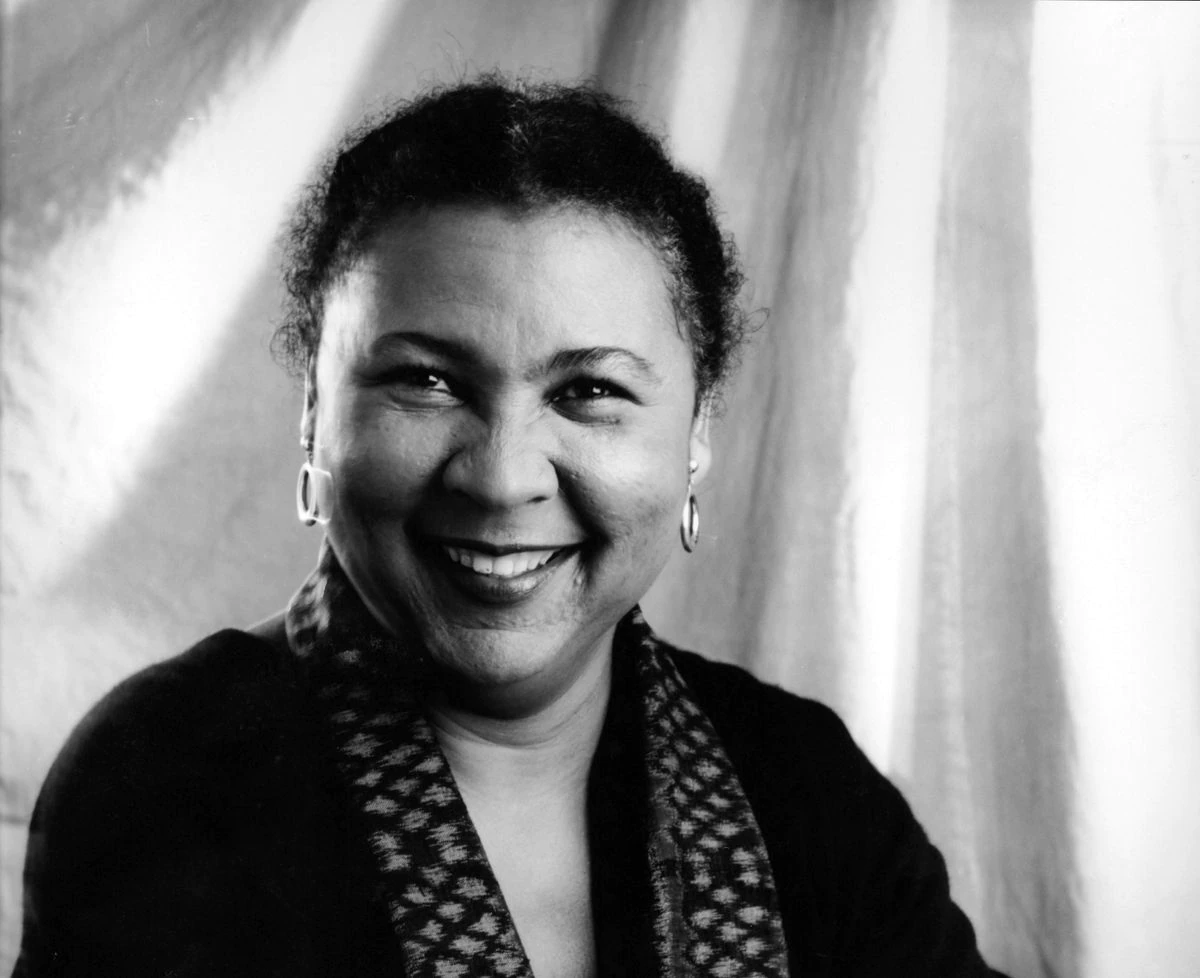 ‘Respondona’, el acto de valor de bell hooks