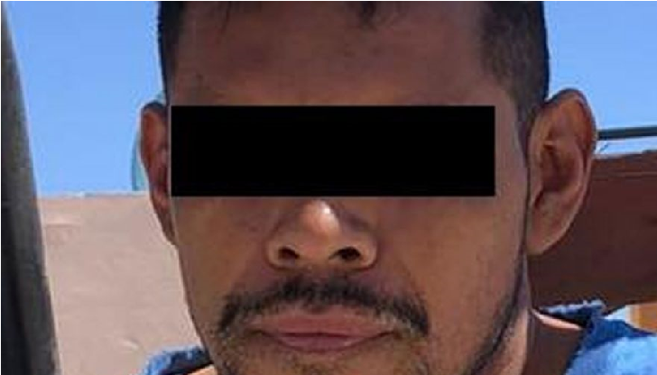 Ahorcó a su esposa porque escuchaba música mientras limpiaba la casa