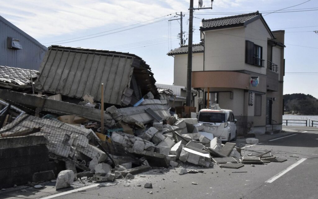 Al menos cuatro muertos y más de 200 heridos a causa de un terremoto de magnitud 7,3 en Japón