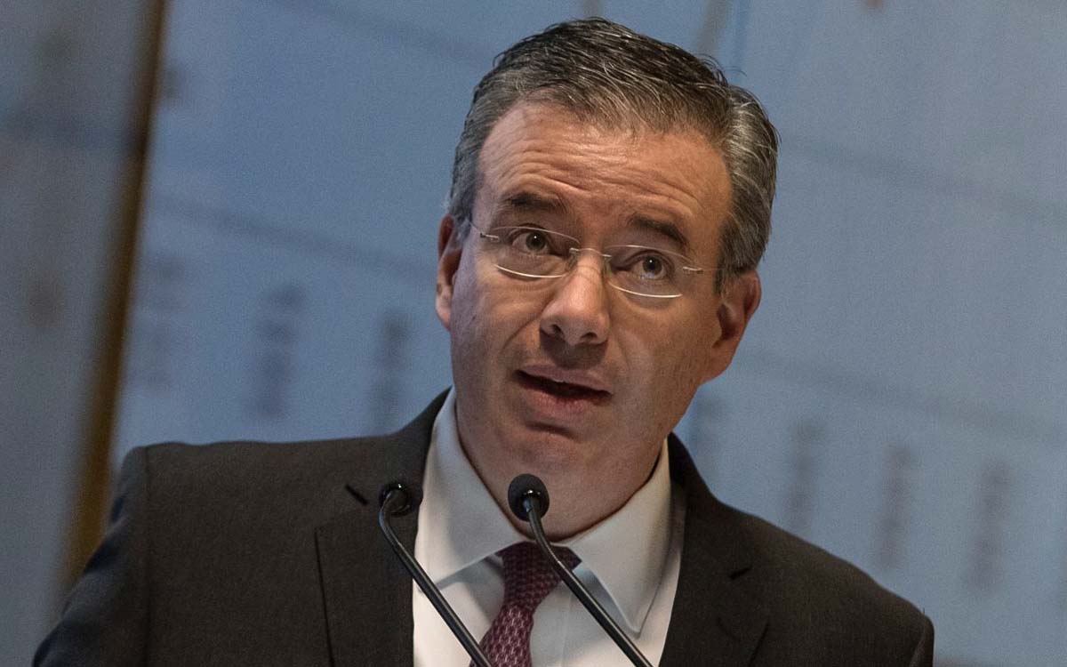 Alejandro Díaz de León asume la dirección de Grupo Bal tres meses después de su salida de Banxico