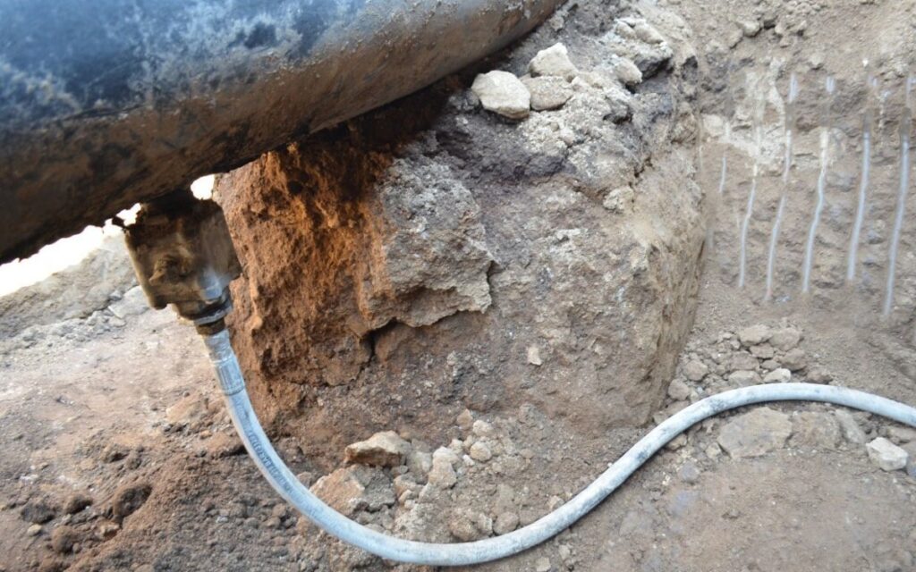 Arman túneles y ordeñan gas: Reforma