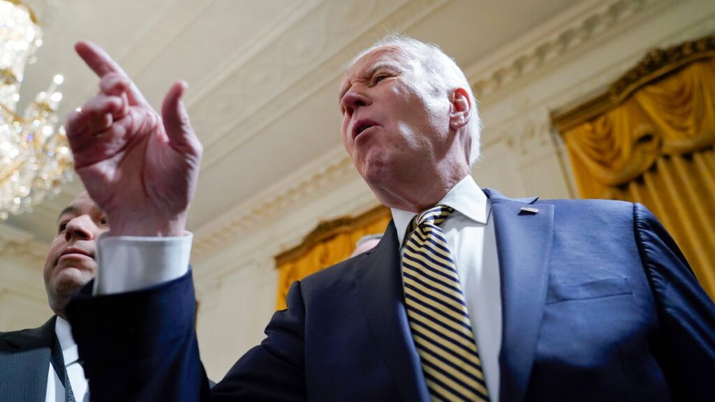 Biden llama por primera vez a Putin “criminal de guerra”