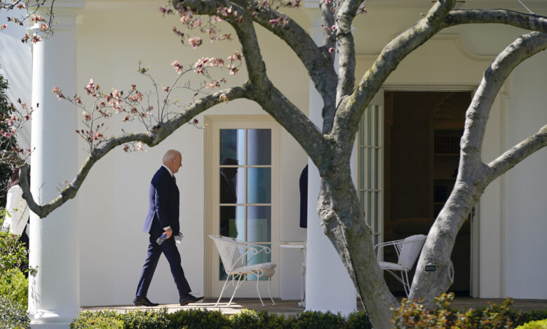 Biden y sus aliados europeos se muestran escépticos con la promesa de Rusia de reducir su actividad militar en Ucrania