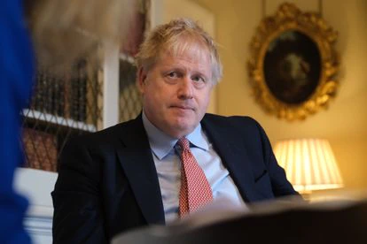 Johnson atiende a los corresponsales en Downing Street