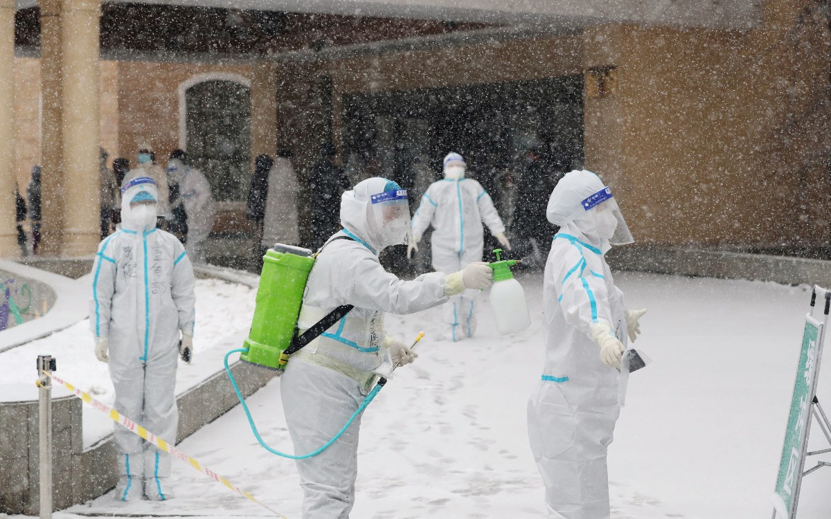 China informa primeras muertes por Covid en más de un año