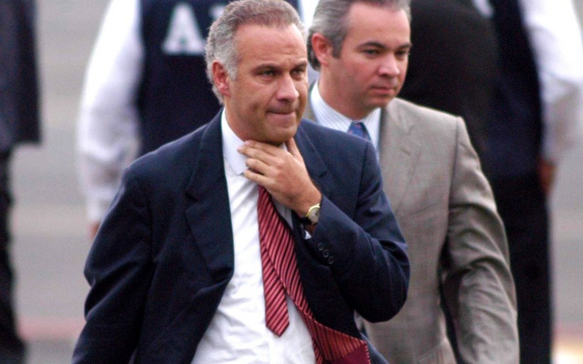 Collado denuncia que entregó maleta con 10 mdp por ‘gestión’ con la UIF antes de ser detenido