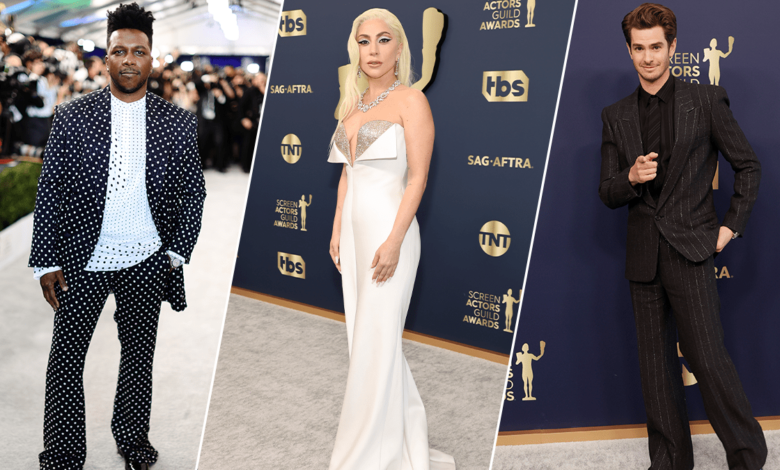 Cómo Lady Gaga, Andrew Garfield y otros mostraron su apoyo a Ucrania en la alfombra de los SAG 2022
