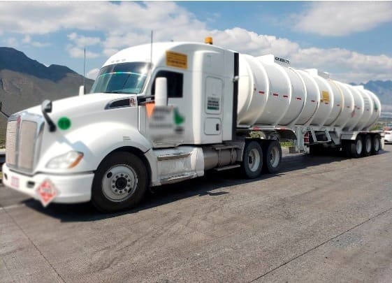 Decomisan pipa cargada con “huachicol”, robado, cae huachicolero en San Juan del Río