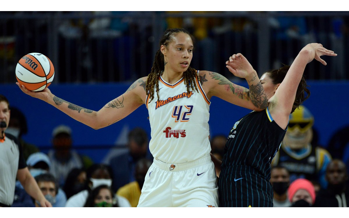 Detienen a basquetbolista estadounidense en Moscú por posesión de droga | Tuit