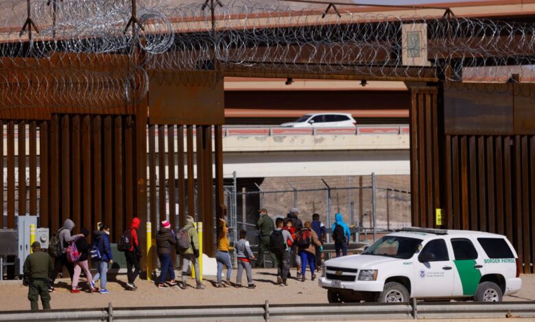 EU detecta alza en llegada de ucranianos y rusos por la frontera con México