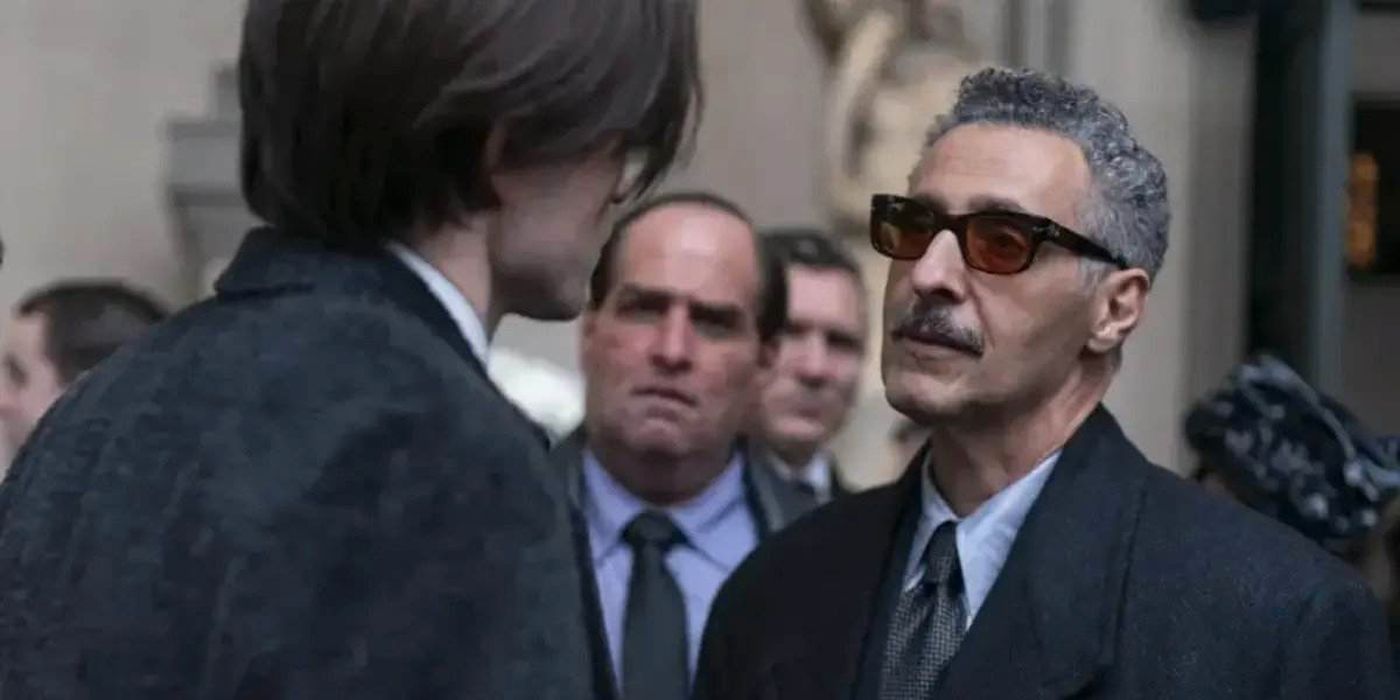 El John Turturro de Batman reacciona al giro de Carmine Falcone