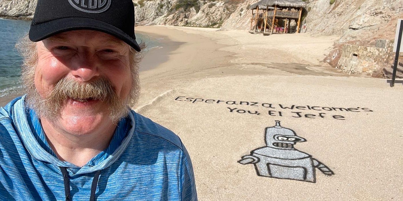 El actor de Futurama dio la bienvenida a las vacaciones con el increíble arte de Bender Beach