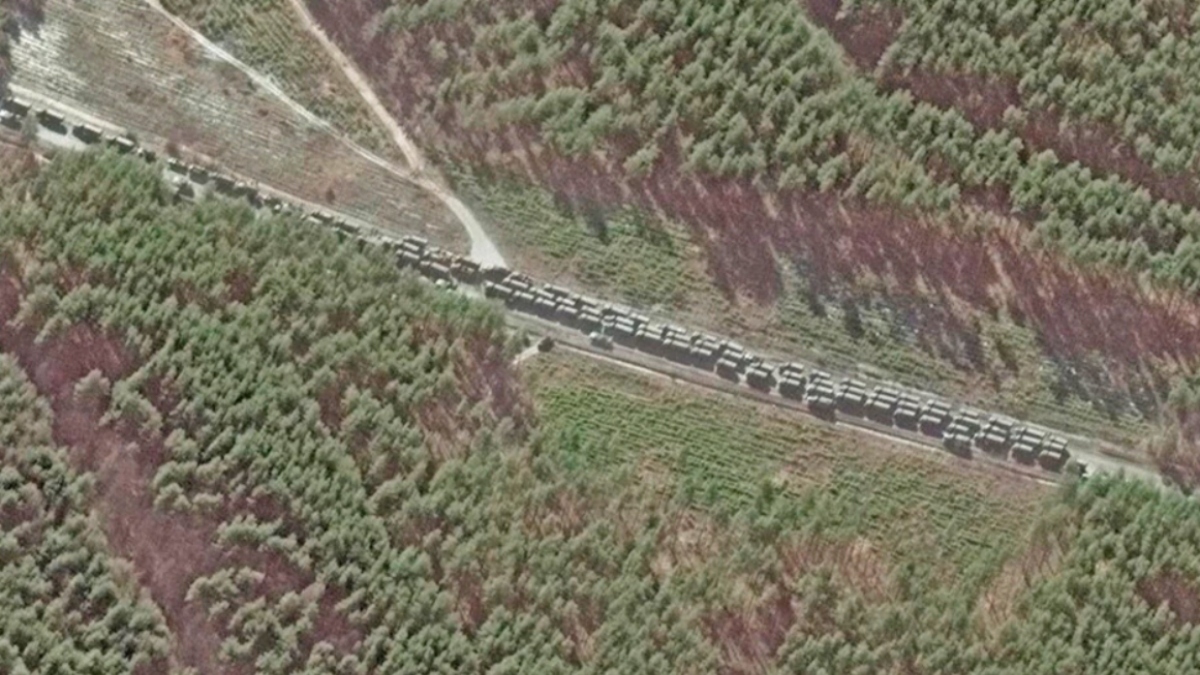 El convoy militar varado a millas de Kiev, ¿es un revés para Rusia?